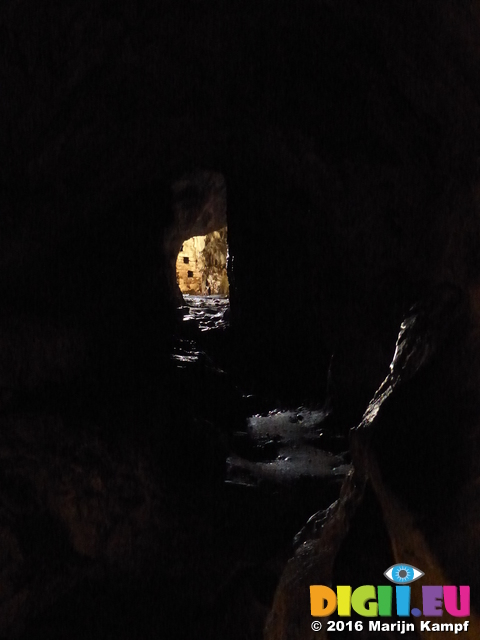 FZ025933 Carreg Cennen Castle cave